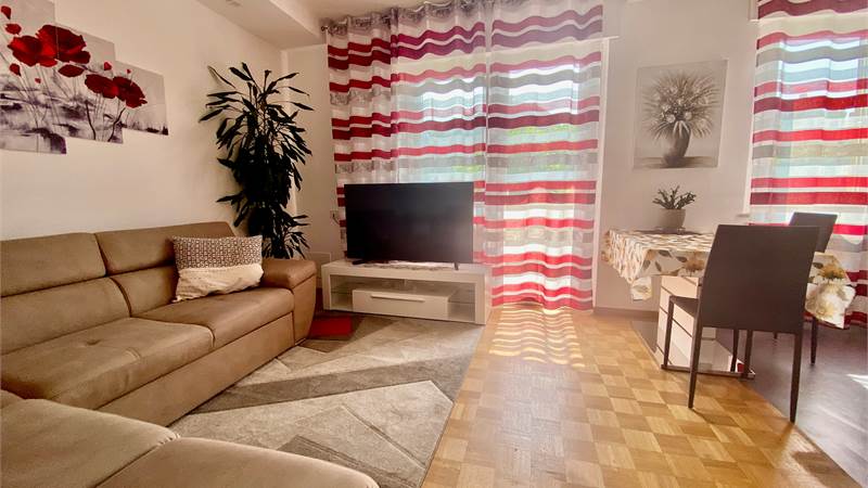 Trilocale con garage 